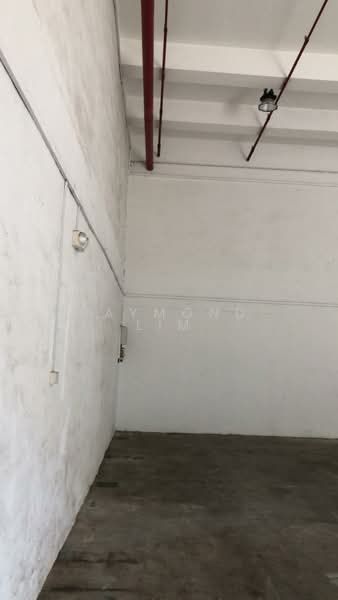 Da Jin Factory Building, 362 Upper Paya Lebar Road, 1,507 sqft, Light Industrial (B1) For Sale, by Raymond Lim, 500066744 - Interior - CommercialGuru.com.sg