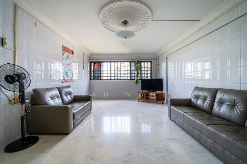 22 Saint George's Road HDB Flat For Sale at S$ 888,000 | PropertyGuru Singapore - Living Room