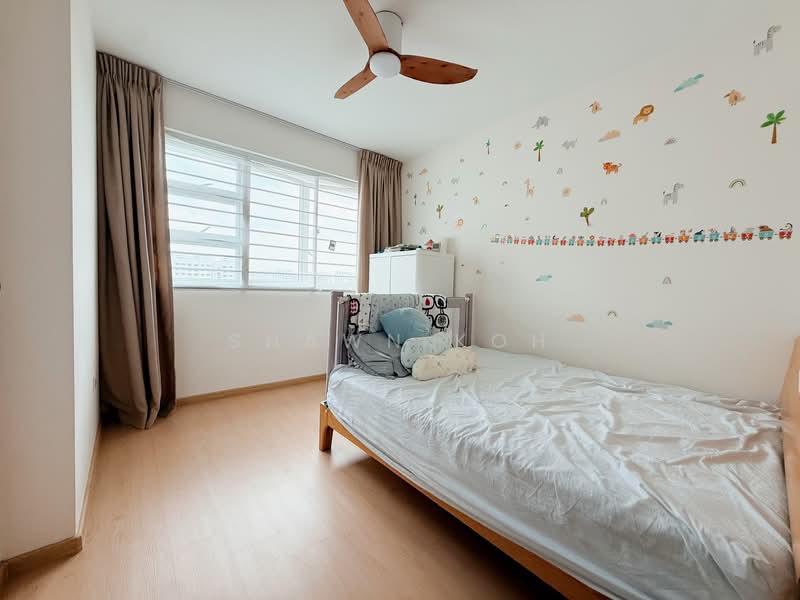 256B Sumang Walk HDB Flat For Sale at S$ 738,000 | PropertyGuru Singapore - Bedroom