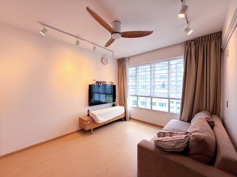 256B Sumang Walk HDB Flat For Sale at S$ 738,000 | PropertyGuru Singapore - Living Room
