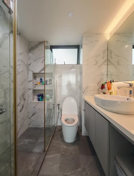 The Sunny Spring, 50 Lorong 40 Geylang, 3 Bedrooms, 1,109 sqft, Apartment For Rent, by J. Fok, 500066761 - Bathroom - PropertyGuru.com.sg