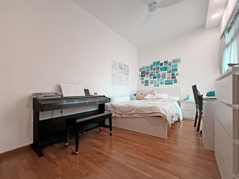 Varsity Park Condominium Condominium For Sale at S$ 2,490,000 | PropertyGuru Singapore - Bedroom