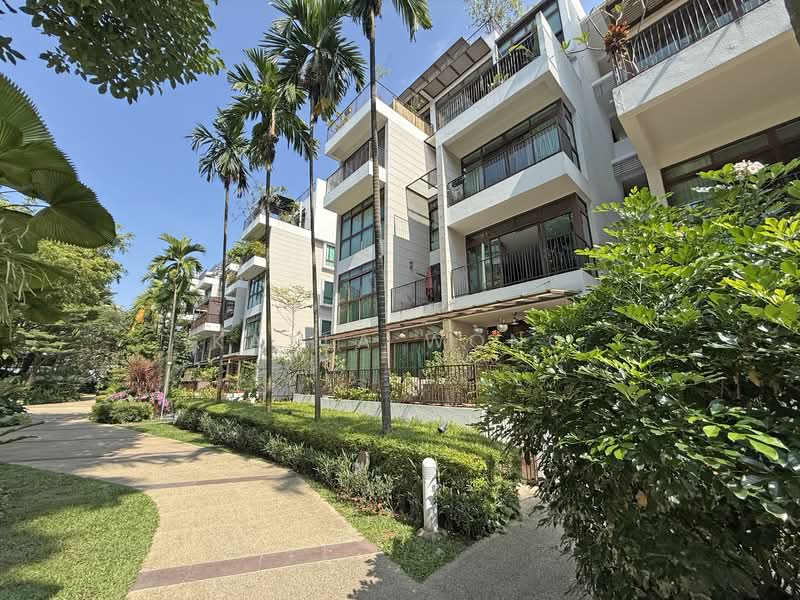Varsity Park Condominium Condominium For Sale at S$ 2,490,000 | PropertyGuru Singapore - Exterior