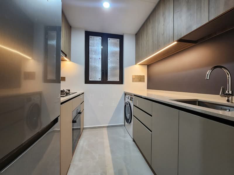 Dairy Farm Residences Condominium For Sale at S$ 1,750,000 | PropertyGuru Singapore - Kitchen