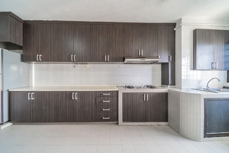 524 Jurong West Street 52 HDB Flat For Sale at S$ 499,999 | PropertyGuru Singapore - Kitchen