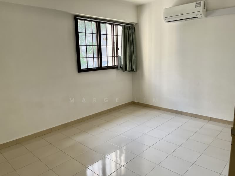 5 Delta Avenue HDB Flat For Sale at S$ 808,000 | PropertyGuru Singapore - Bedroom 2