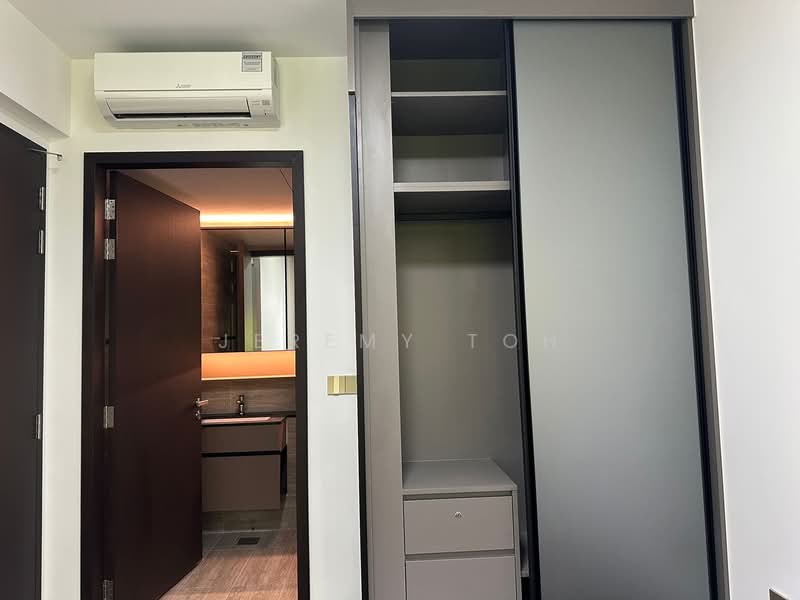 The Commodore Condominium For Sale at S$ 1,380,000 | PropertyGuru Singapore - Interior