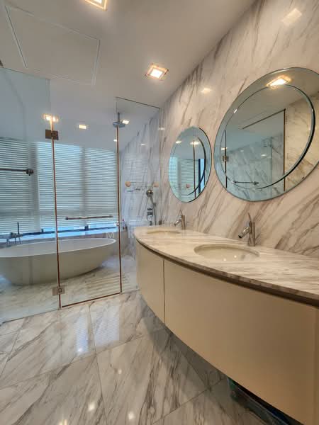 VIVA, 2 Suffolk Walk, 4 Bedrooms, 1,959 sqft, Condominium For Rent, by Mr Xu., 500066793 - Bathroom - PropertyGuru.com.sg