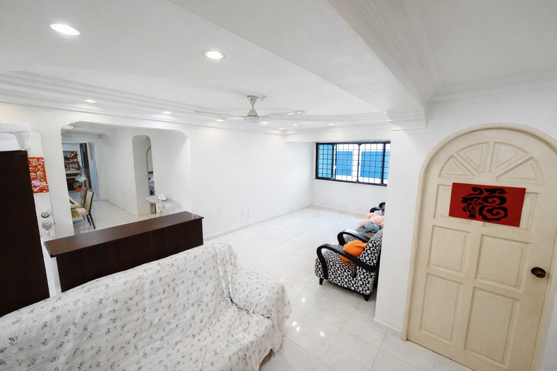 504 Woodlands Drive 14 HDB Flat For Sale at S$ 698,000 | PropertyGuru Singapore - Living Room