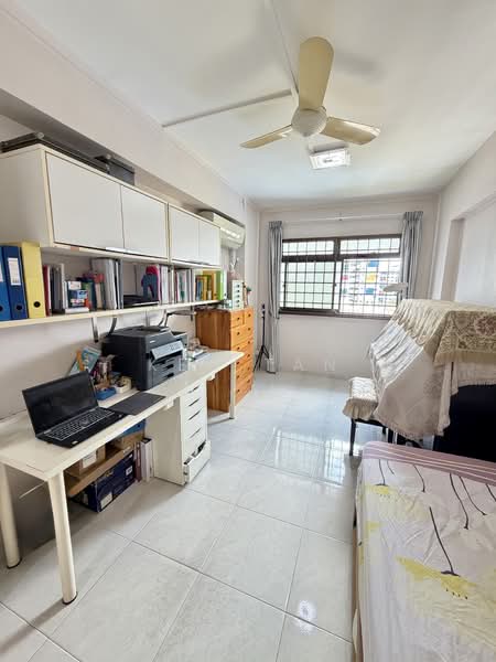 504 Woodlands Drive 14 HDB Flat For Sale at S$ 698,000 | PropertyGuru Singapore - Study