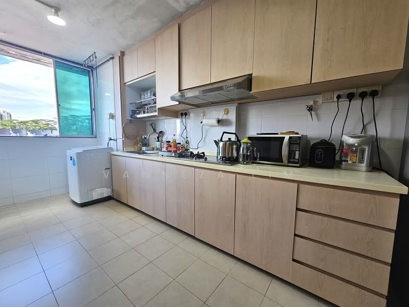 523 Bukit Batok Street 52, 523 Bukit Batok Street 52, Room Rental, 120 sqft, HDB Flat For Rent, by Vanneza Lim, 500066802 - Kitchen - PropertyGuru.com.sg