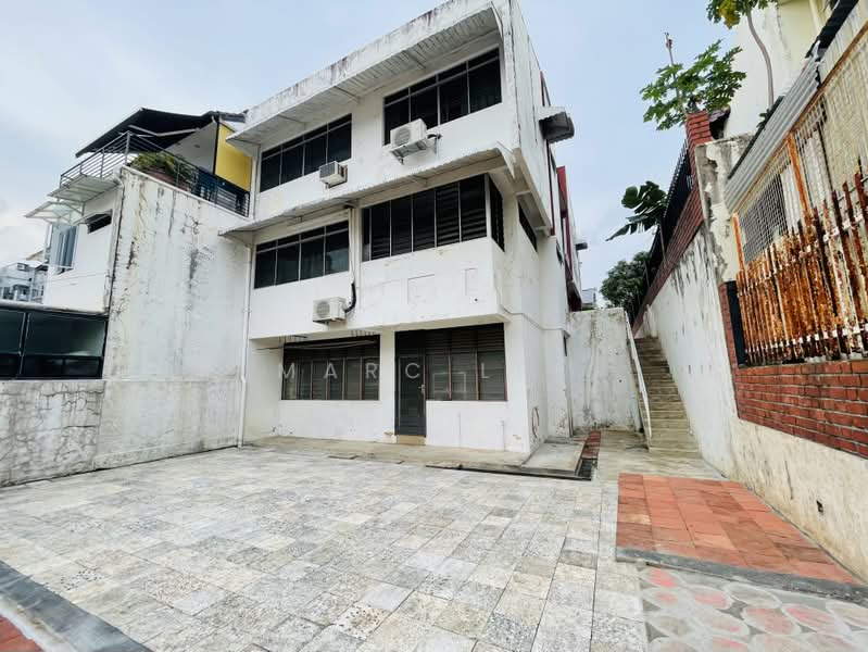 Free-Hold at Lorong Ong Lye, Lorong Ong Lye, 5 Bedrooms, 3,129 sqft, Semi-Detached House For Sale, by Marc Lee, 500066804 - Backyard - PropertyGuru.com.sg