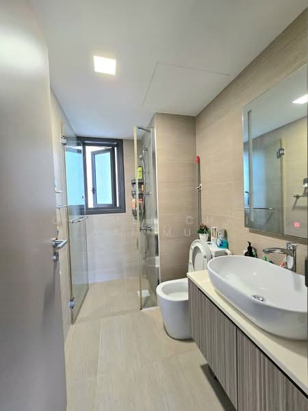 Northwave EC, 111 Woodlands View, 3 Bedrooms, 979 sqft, Executive Condominium For Rent, by Carmen Chai Wai Mun, 500066805 - Bathroom - PropertyGuru.com.sg