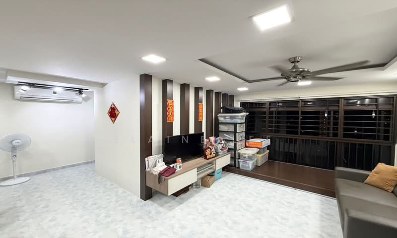 322C Anchorvale Drive HDB Flat For Sale at S$ 798,000 | PropertyGuru Singapore - Living Room