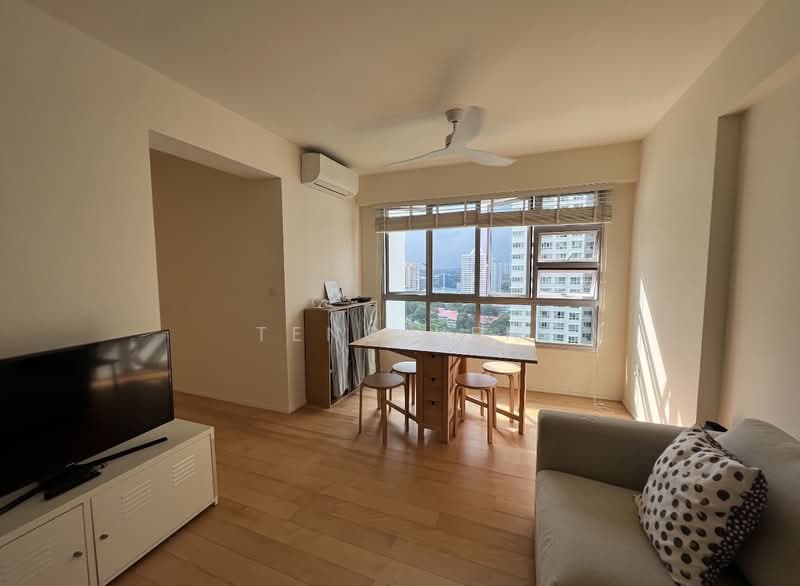 130A Lorong 1 Toa Payoh, 130A Lorong 1 Toa Payoh, 2 Bedrooms, 700 sqft, HDB Flat For Rent, by Teng Yen, 500066835 - Living Room - PropertyGuru.com.sg