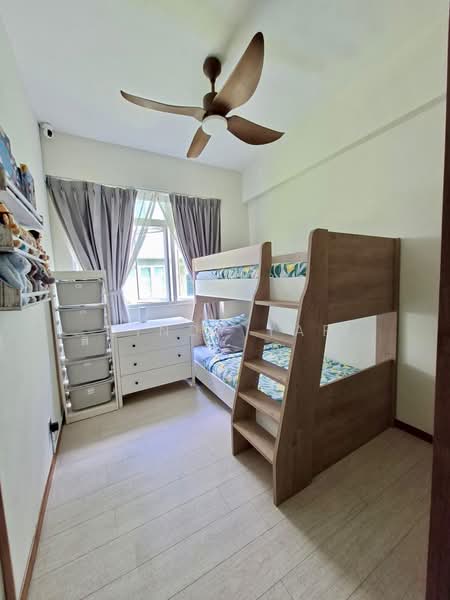 Forest Hills Condo Condominium For Sale at S$ 1,600,000 | PropertyGuru Singapore - Common Bedroom
