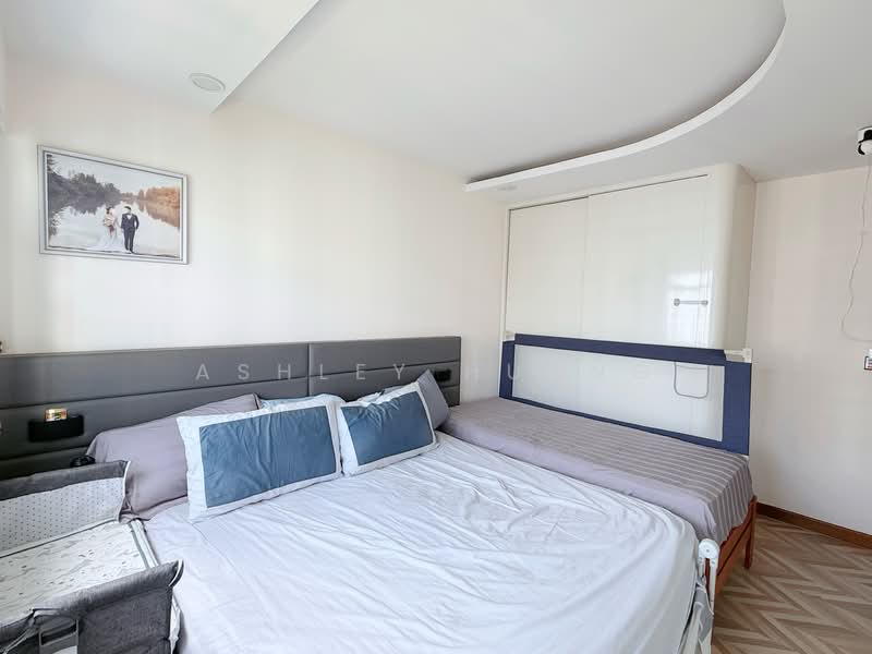 453C Fernvale Road HDB Flat For Sale at S$ 688,888 | PropertyGuru Singapore - Master Bedroom