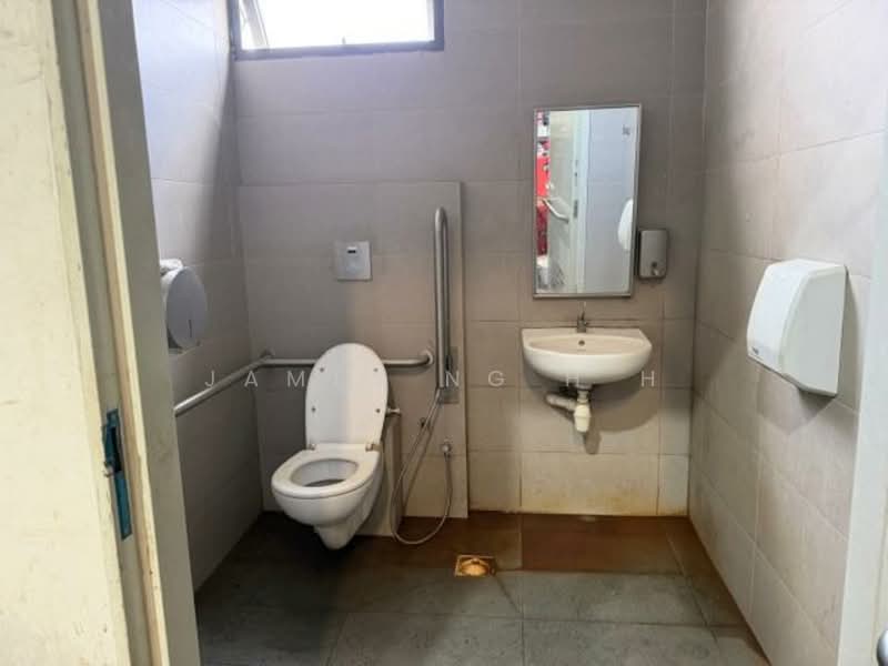 Polaris @ Woodlands, 101 Woodlands Avenue 12, 2,788 sqft, Factory / Workshop (B2) For Sale, by James Ng H H, 500066859 - Bathroom - CommercialGuru.com.sg
