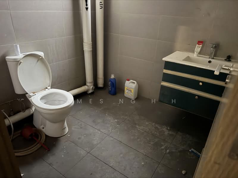 Polaris @ Woodlands, 101 Woodlands Avenue 12, 5,662 sqft, Factory / Workshop (B2) For Sale, by James Ng H H, 500066865 - Bathroom - CommercialGuru.com.sg
