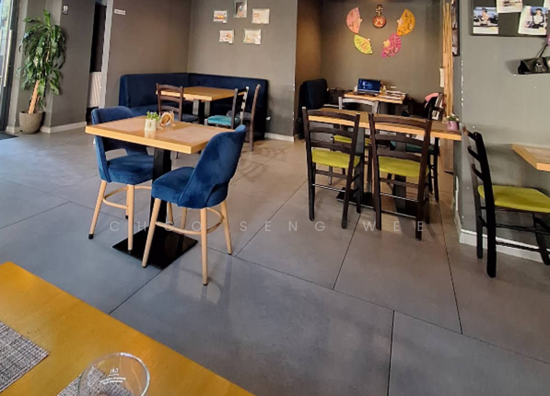 Fully Fitted Prime F&B Unit with ORA @ Holland Village, Ground Floor / Driking Crowd, 1,700 sqft, Food & Beverage For Rent, by Choo Seng Wee, 500066870 - Dining Room - CommercialGuru.com.sg