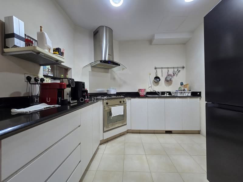 Lilydale Condominium For Sale at S$ 1,180,000 | PropertyGuru Singapore - Kitchen