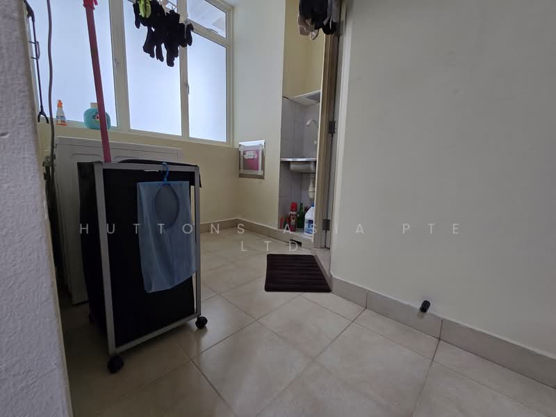 Lilydale Condominium For Sale at S$ 1,180,000 | PropertyGuru Singapore - Interior