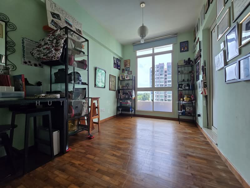 Lilydale Condominium For Sale at S$ 1,180,000 | PropertyGuru Singapore - Living Room