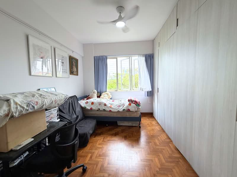 Castle Green Condominium For Sale at S$ 1,650,000 | PropertyGuru Singapore - Bedroom