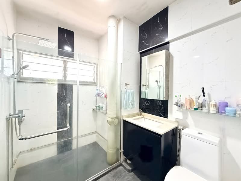 133 Lorong Ah Soo HDB Flat For Sale at S$ 980,000 | PropertyGuru Singapore - Bathroom