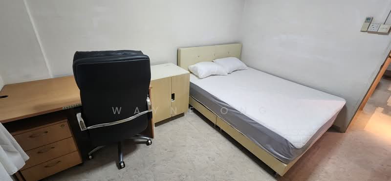 364 Clementi Avenue 2, 364 Clementi Avenue 2, 2 Bedrooms, 721 sqft, HDB Flat For Rent, by Wayne Ong, 500066887 - Bedroom - PropertyGuru.com.sg