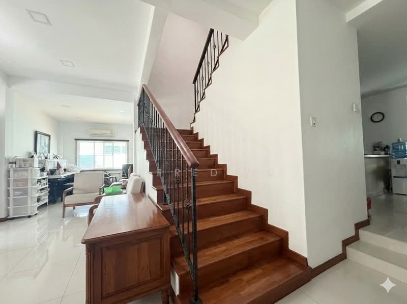 🌅🏡 Sunset Way Freehold Landed | Rare 4,024 sqft Generous Plot Corner Terrace For Sale at S$ 10,499,000 | PropertyGuru Singapore - Interior