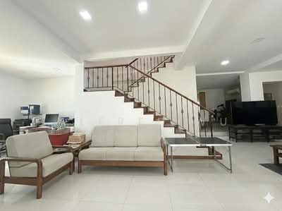 For Sale - 🌅🏡 Sunset Way Freehold Landed | Rare 4,024 sqft Generous Plot