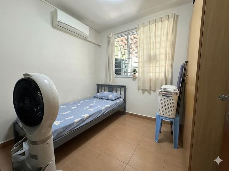 🌅🏡 Sunset Way Freehold Landed | Rare 4,024 sqft Generous Plot Corner Terrace For Sale at S$ 10,499,000 | PropertyGuru Singapore - Bedroom