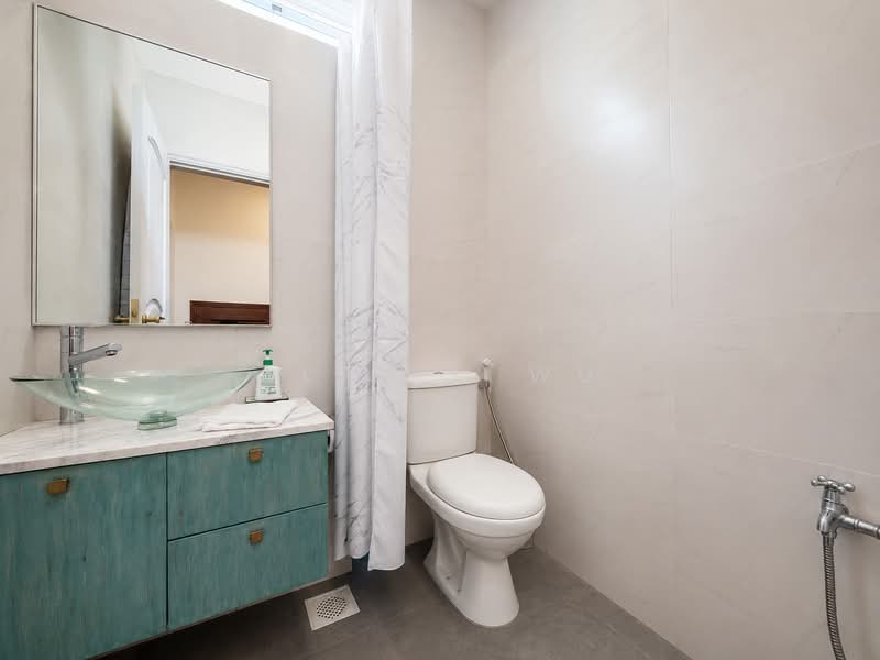 🌅🏡 Sunset Way Freehold Landed | Rare 4,024 sqft Generous Plot, Sunset Way, 5 Bedrooms, 3,500 sqft, Corner Terrace For Sale, by Alfred Wu, 500066894 - Bathroom - PropertyGuru.com.sg