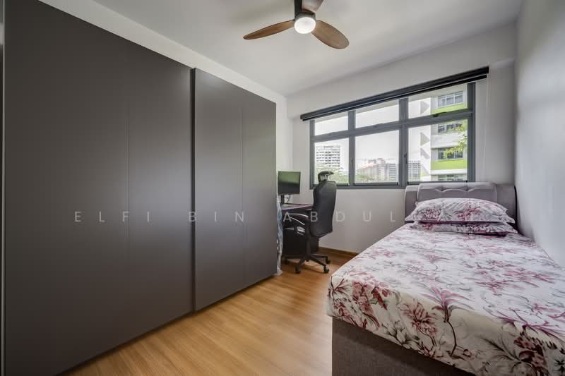 619A Tampines Street 61 HDB Flat For Sale at S$ 747,000 | PropertyGuru Singapore - Bedroom