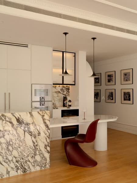 Hilltops Condominium For Sale at S$ 5,600,000 | PropertyGuru Singapore