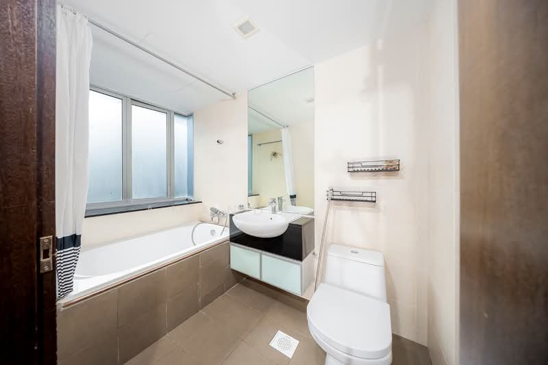 Casero @ Dunman, 489 Dunman Road, 2 Bedrooms, 850 sqft, Apartment For Rent, by Amanda Tan, 500066908 - Bathroom - PropertyGuru.com.sg