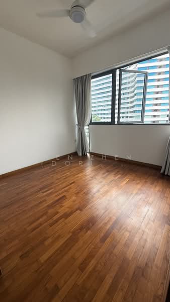 Watertown Condominium For Sale at S$ 998,000 | PropertyGuru Singapore - BedRoom