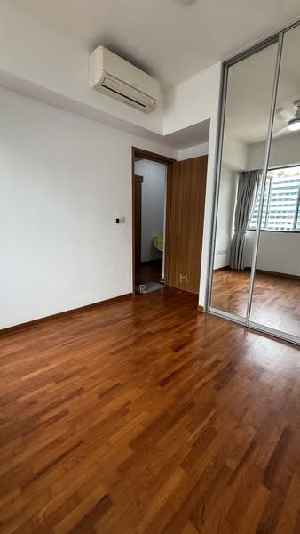 Watertown Condominium For Sale at S$ 998,000 | PropertyGuru Singapore - Bedroom