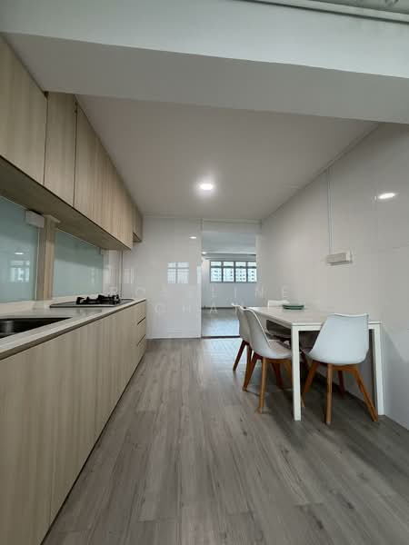 45 Marine Crescent HDB Flat For Sale at S$ 710,000 | PropertyGuru Singapore - Kitchen