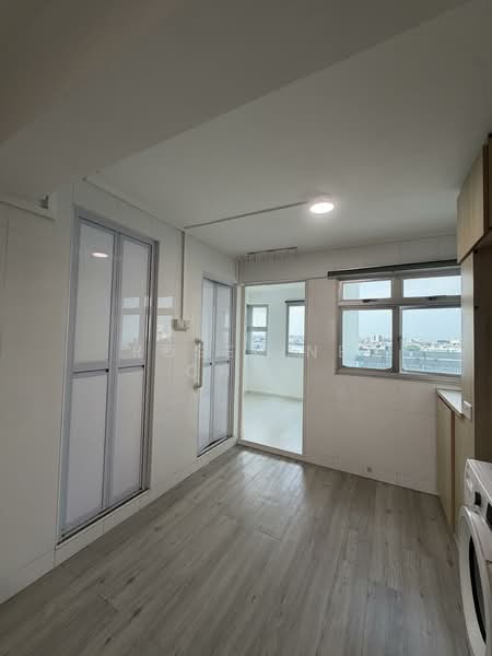 45 Marine Crescent HDB Flat For Sale at S$ 710,000 | PropertyGuru Singapore - Interior