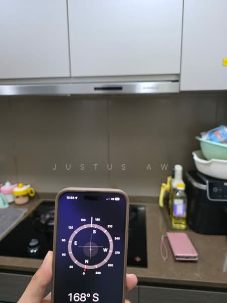 Daintree Residence Condominium For Sale at S$ 2,399,000 | PropertyGuru Singapore - Kitchen direction 