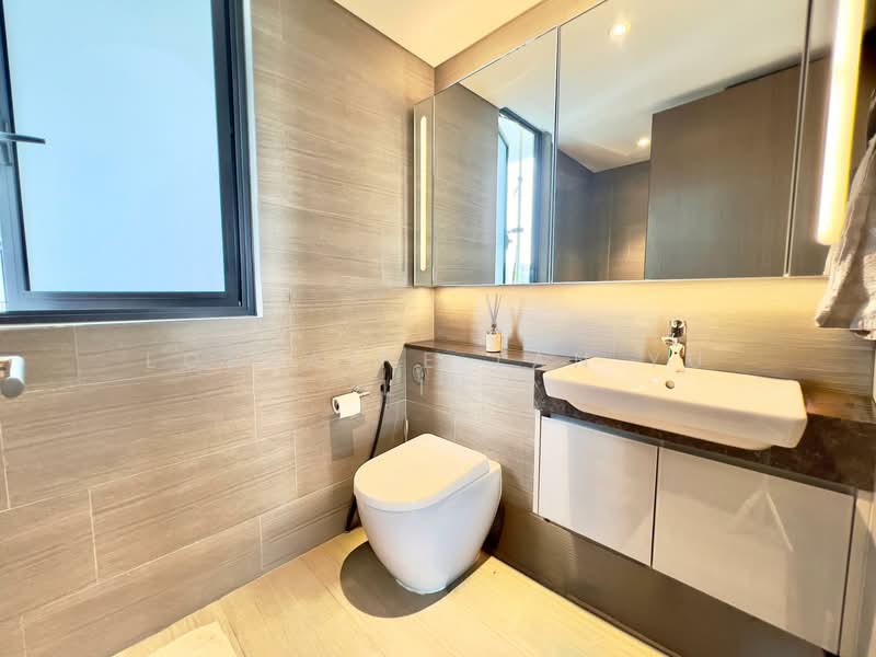 Parc Esta Condominium For Sale at S$ 2,750,000 | PropertyGuru Singapore - Bathroom