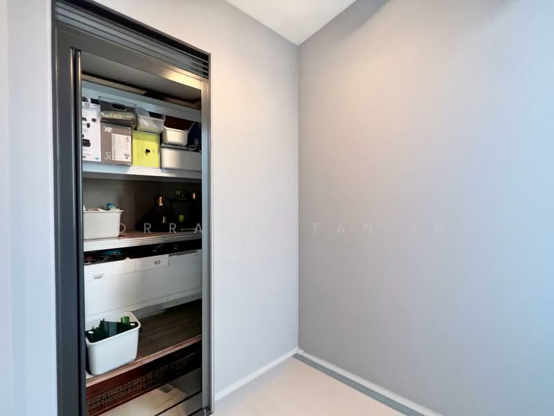 Parc Esta Condominium For Sale at S$ 2,750,000 | PropertyGuru Singapore - Storage