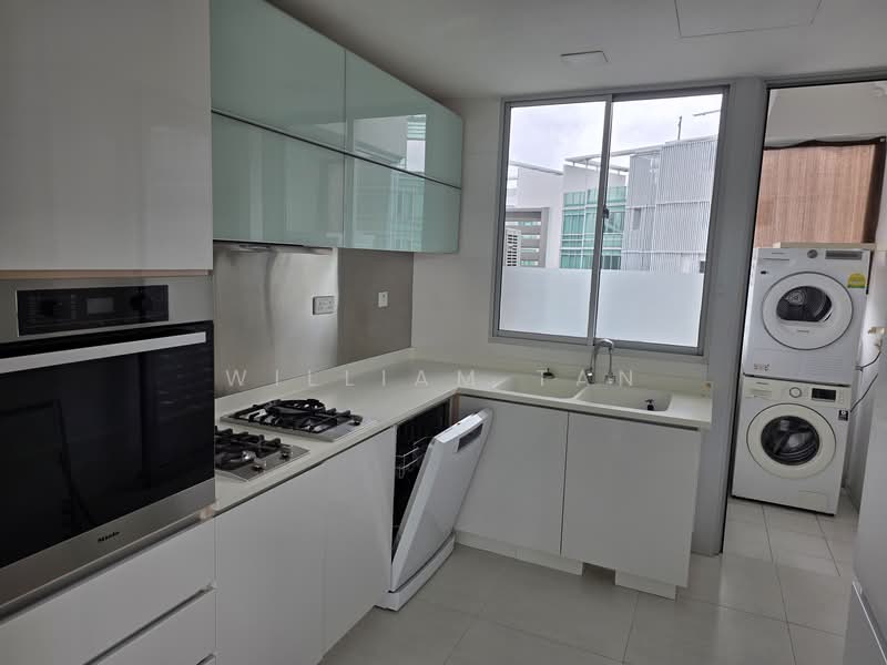 Cairnhill Residences, 31 Cairnhill Circle, 3 Bedrooms, 1,162 sqft, Apartment For Rent, by William Tan, 500066935 - Kitchen - PropertyGuru.com.sg