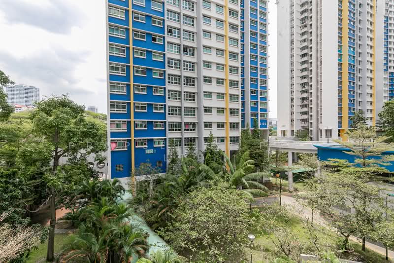 309A Ang Mo Kio Street 31 HDB Flat For Sale at S$ 850,000 | PropertyGuru Singapore - Exterior