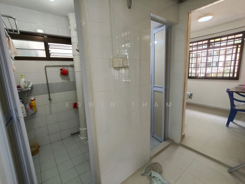 30 New Upper Changi Road, 30 New Upper Changi Road, 3 Bedrooms, 700 sqft, HDB Flat For Rent, by Edwin Tham, 500066941 - Bathroom - PropertyGuru.com.sg