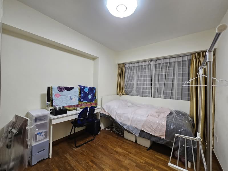 303B Punggol Central HDB Flat For Sale at S$ 798,000 | PropertyGuru Singapore - Bedroom