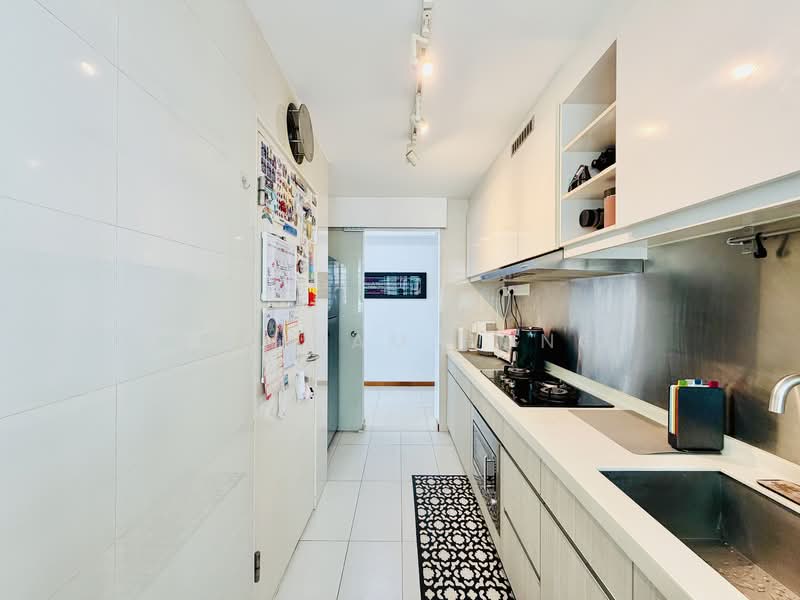 1 Canberra Executive Condominium For Sale at S$ 1,350,000 | PropertyGuru Singapore - Kitchen