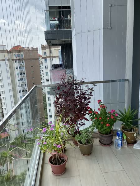 Waterview Condominium For Sale at S$ 1,400,000 | PropertyGuru Singapore - Balcony